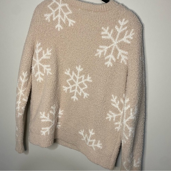 575 Cozy Beige Snowflake Sweater - Picture 5 of 7